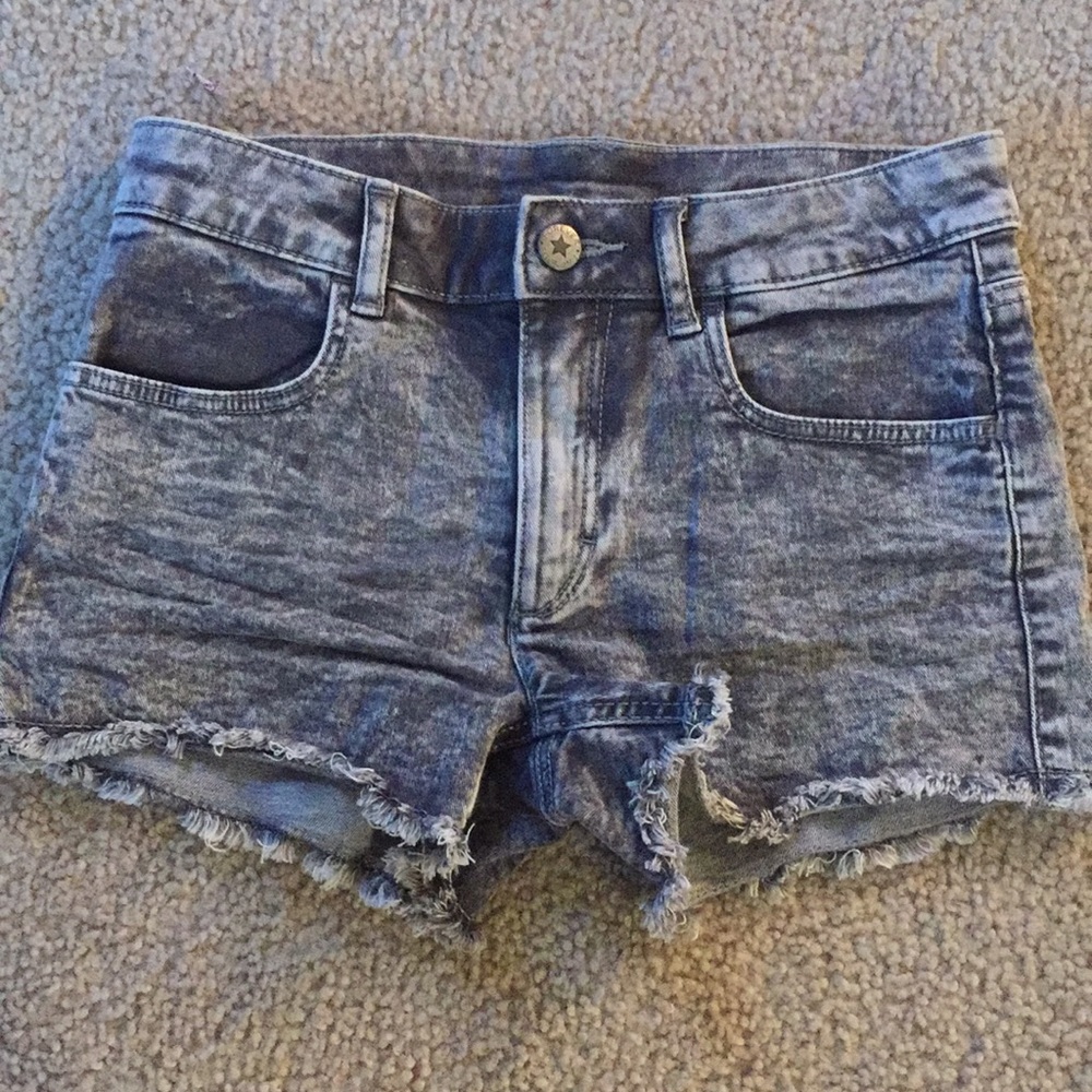 H&M Girls 9/10 Gray Stone washed jean shorts
